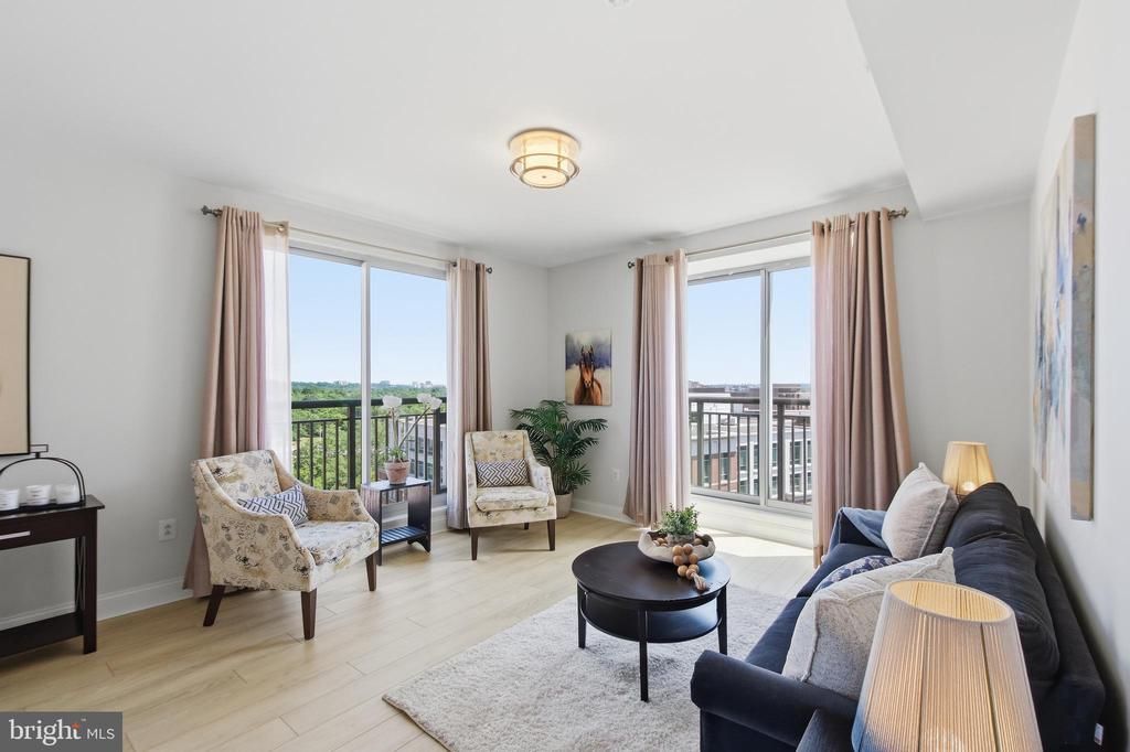 2050 Jamieson, Unit 1001, Alexandria, VA 22314 Main Photo