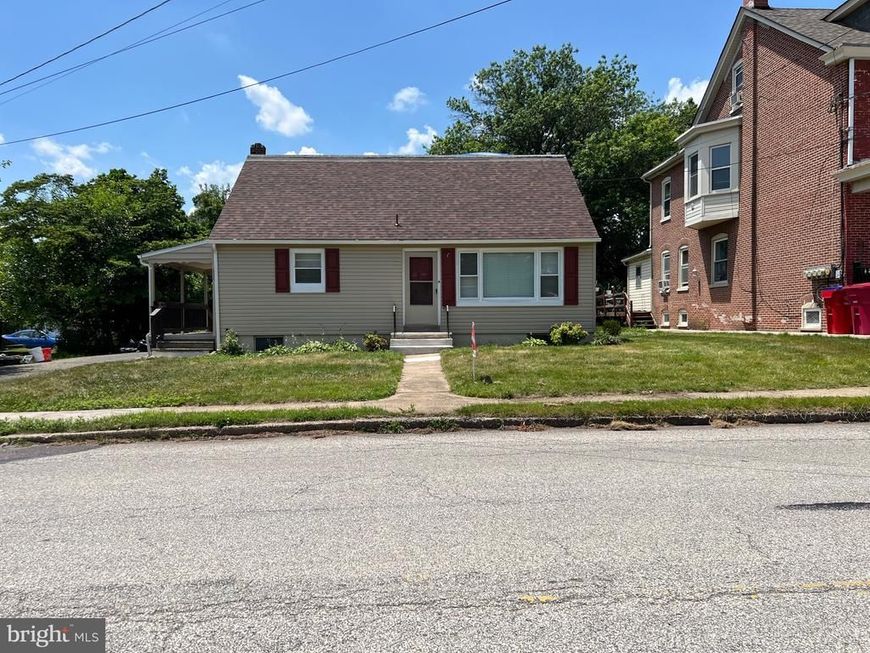 220 Glasgow Street, Pottstown, PA 19464 Main Photo