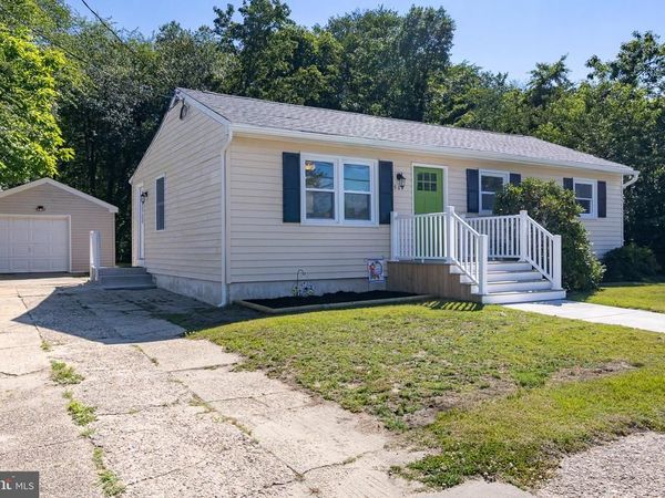 507 BERKELEY DRIVE, BROWNS MILLS, NJ 08015