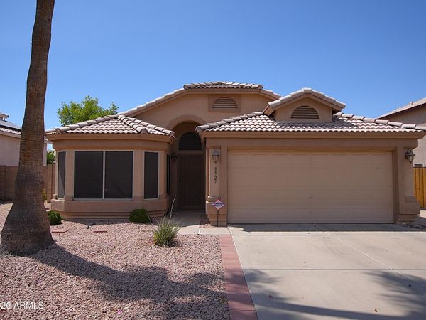 8527 W RUE DE LAMOUR, Peoria, AZ 85381