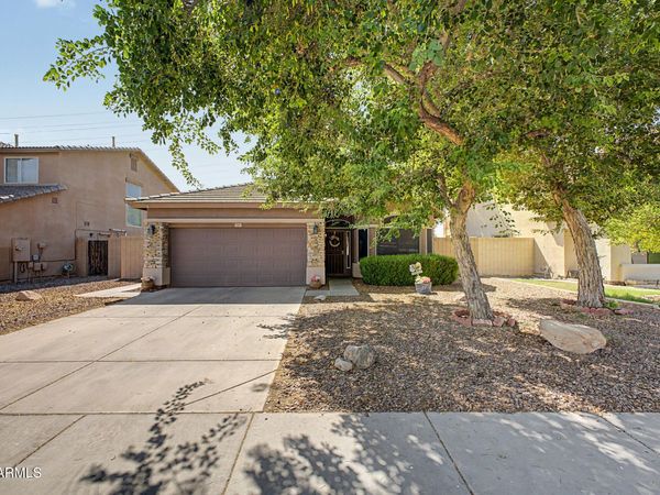 3645 S JOSHUA TREE Lane, Gilbert, AZ 85297