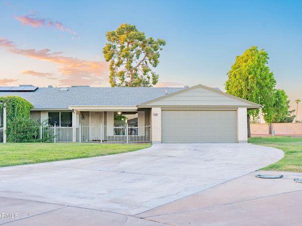 9902 W RAINTREE Drive, Sun City, AZ 85351