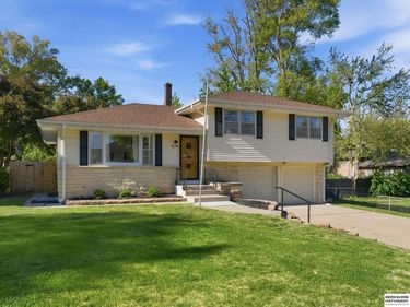 8218 Castelar Street, Omaha, NE 68124