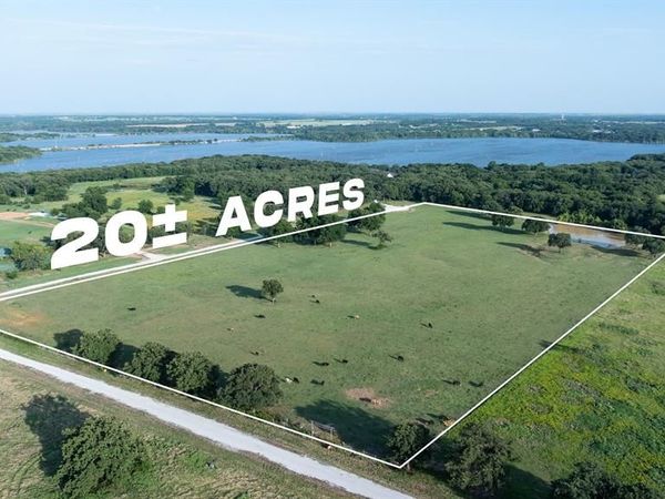 400 Smith Ranch Road, Collinsville, TX 76233