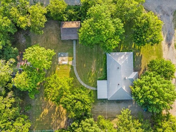 720 E Marshall Avenue, Cooper, TX 75432