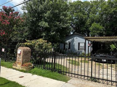 4119 Babcock Drive, Dallas, TX 75212