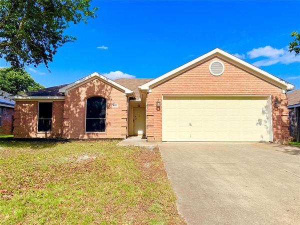 8050 Jolie Drive , Fort Worth, TX 76137