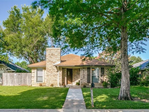 1103 Appleton Drive, Mansfield, TX 76063