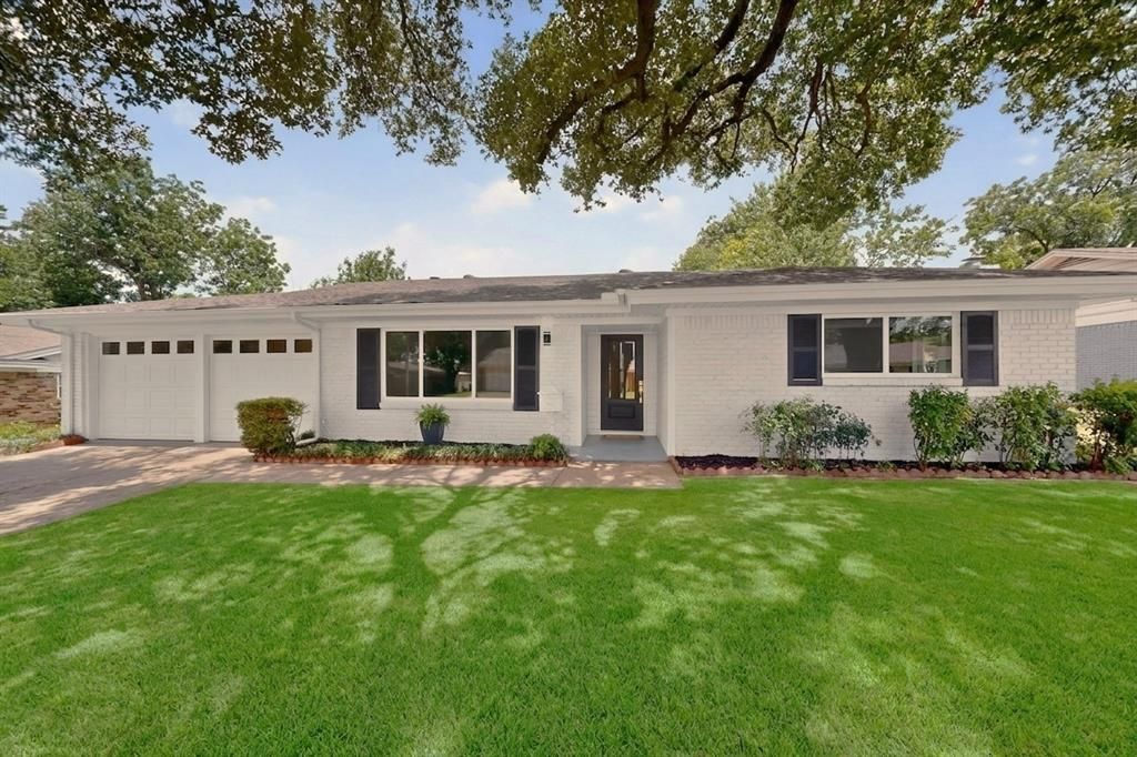 216 Bellvue Drive, Fort Worth, TX 76134 Main Photo