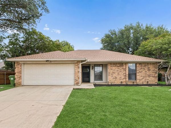 6308 Hunters Glen Drive, Watauga, TX 76148