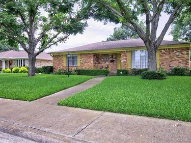 2210 Babalos Lane, Dallas, TX 75228