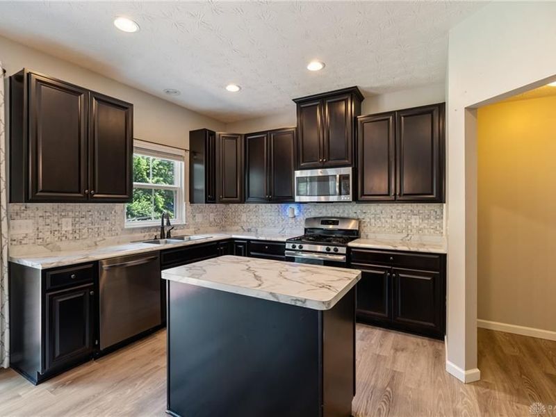 2843 Ridge View Court, Xenia, OH 45385 Photo 13