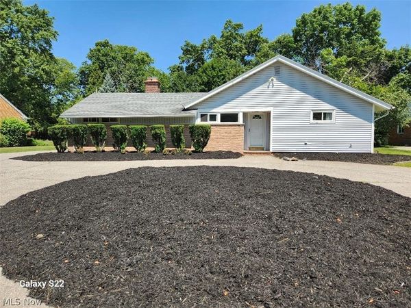 23551 S Woodland Road , Shaker Heights, OH 44122