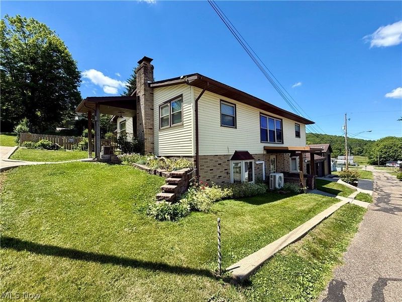 10 S Ohio Street, Dellroy, OH 44620 Photo 12