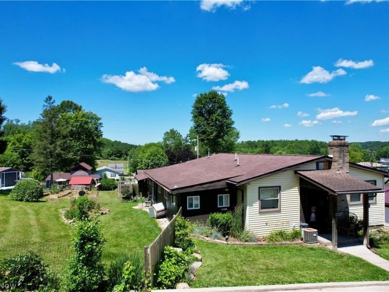 10 S Ohio Street, Dellroy, OH 44620 Photo 5