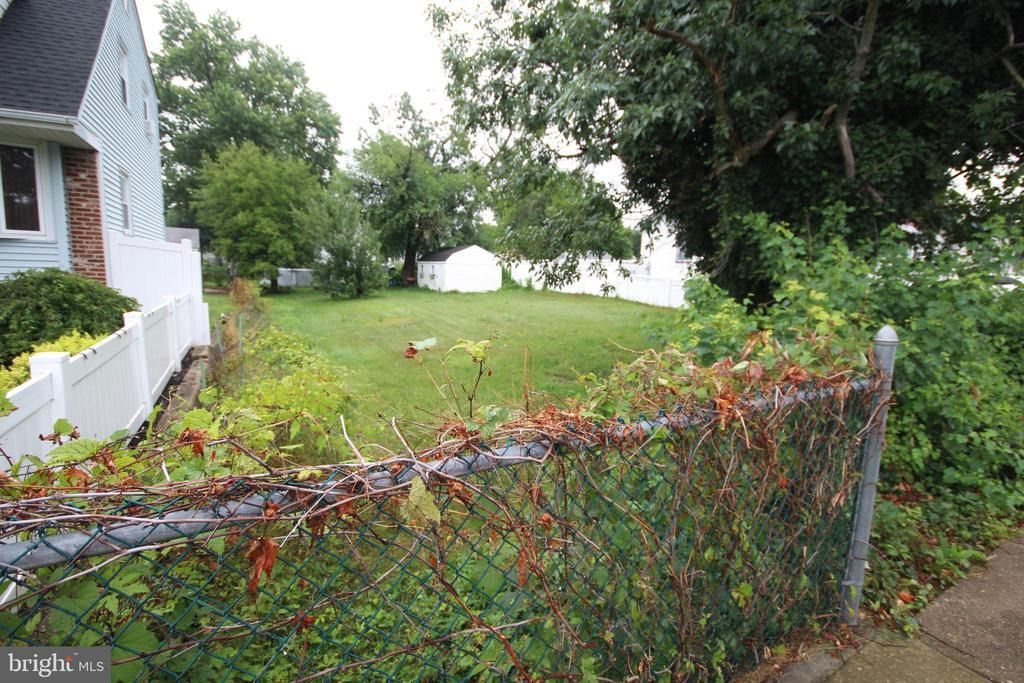 Grant Ave, Mount Ephraim, NJ 08059 Main Photo