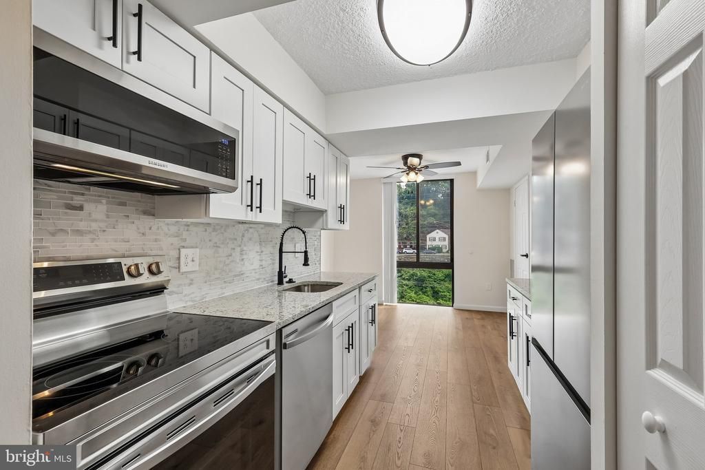 4500 S Four Mile Run Drive, Unit 529, Arlington, VA 22204 Main Photo
