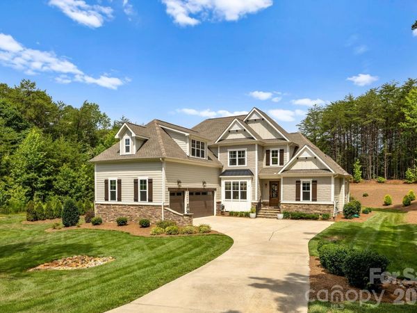 3207 James Plantation Drive , Denver, NC 28037