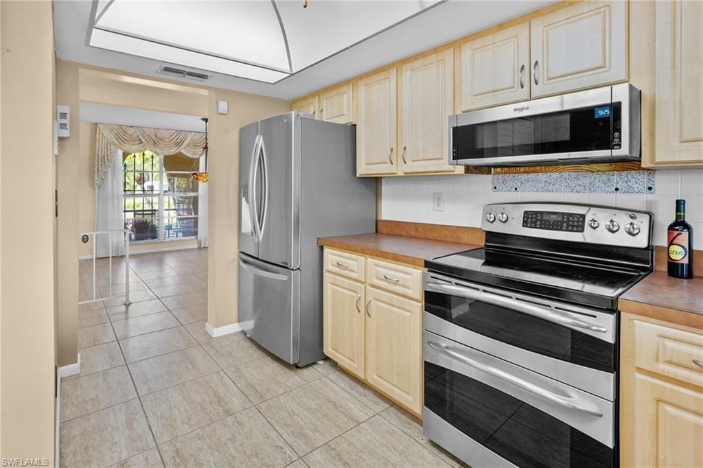711 Mirror Lakes Dr , Lehigh Acres, FL 33974 Photo