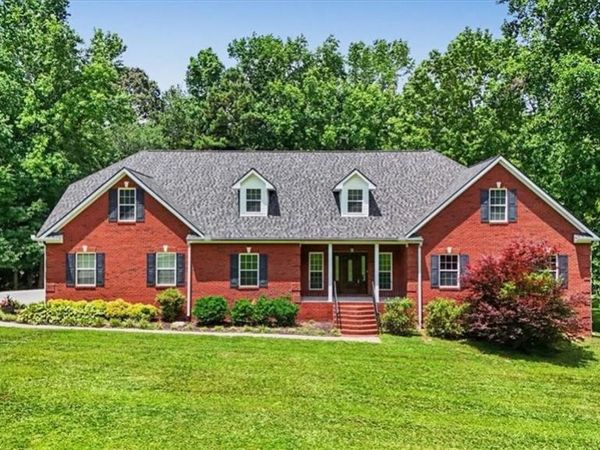 994 Rainey Rd , Temple, GA 30179