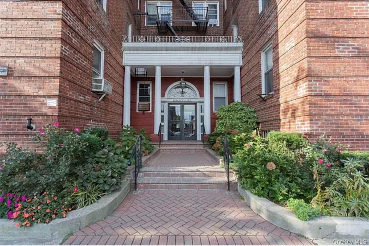 114-20 Queens Boulevard , Unit E9, Forest Hills, NY 11375 Main Photo