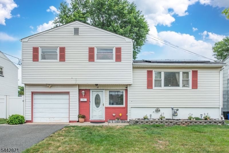 64 Pinho Ave, Carteret, NJ 07008 Main Photo