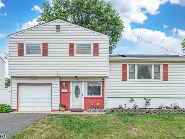 64 Pinho Ave, Carteret, NJ 07008