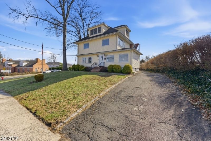 1307 Stuyvesant Ave, Union, NJ 07083 Main Photo