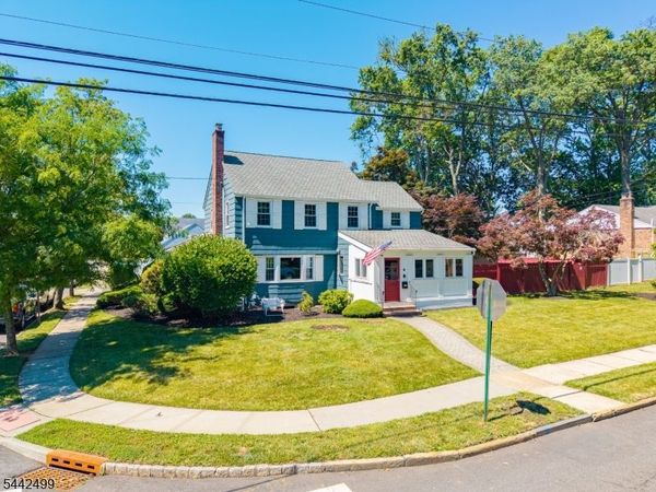1100 Edgewood Road, Elizabeth, NJ 07208