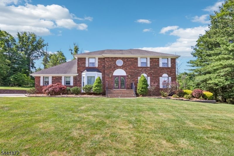 4 Viking Ct, Randolph, NJ 07869 Main Photo