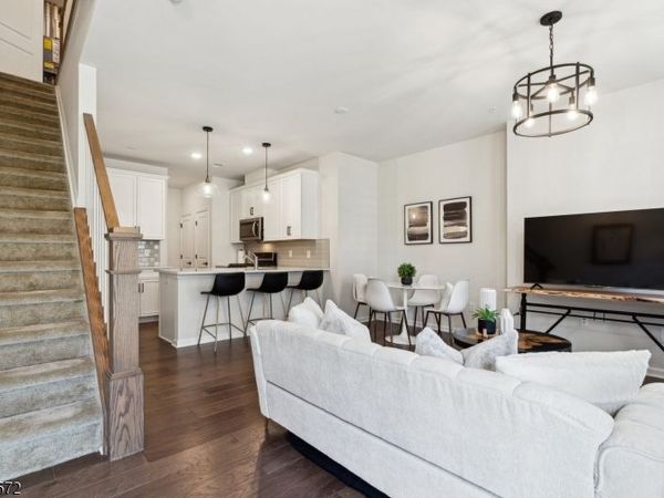 4 Sadie Cir Unit 4104, Union, NJ 07083