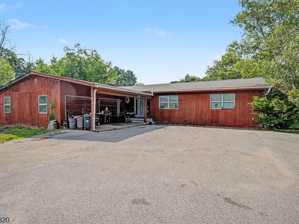15 Plotts Rd, Hampton, NJ 07860