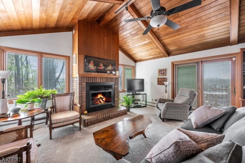 10 Woodmere Rd, West Caldwell, NJ 07006 Main Photo