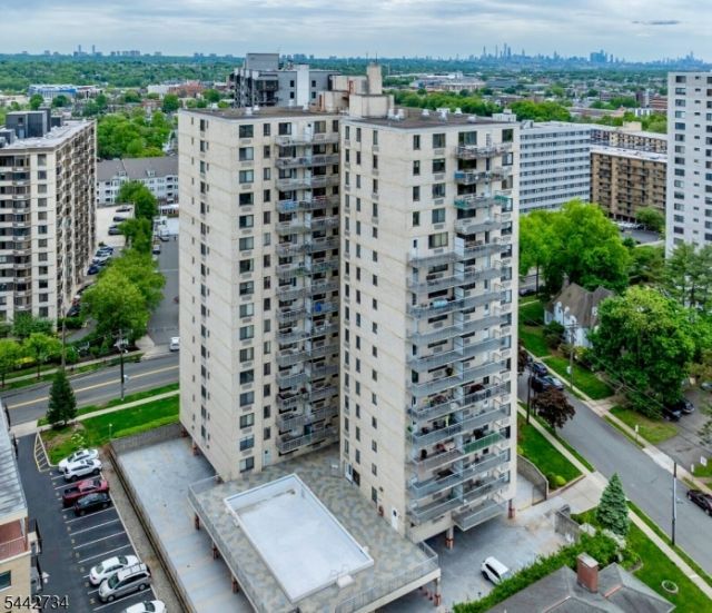 307 Prospect Ave, Unit 12E, Hackensack, NJ 07601 Main Photo