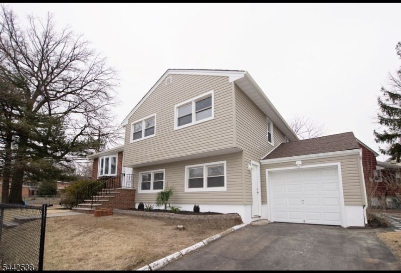 475 Union Ave, Elizabeth, NJ 07208 Main Photo