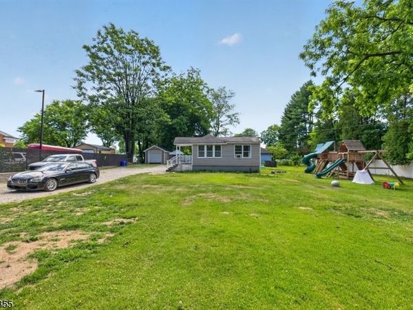 57 Pine Brook Rd, Lincoln Park, NJ 07035