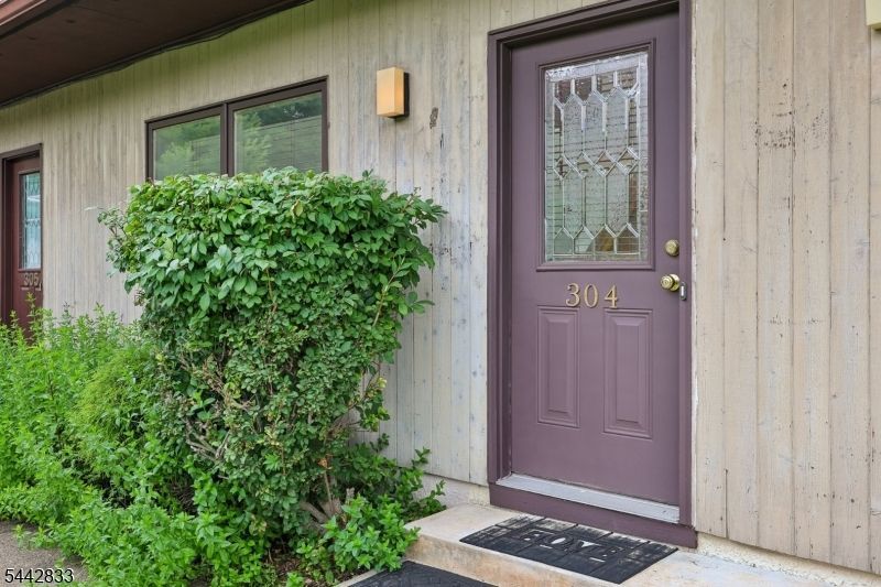 281 Browertown Rd, Woodland Park, NJ 07424 Main Photo