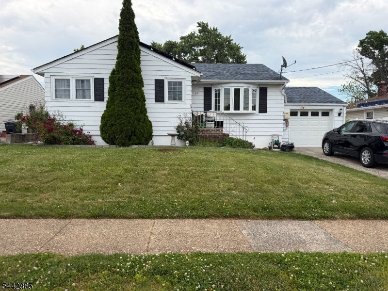 22 Longview Ave, Carteret, NJ 07008 Main Photo