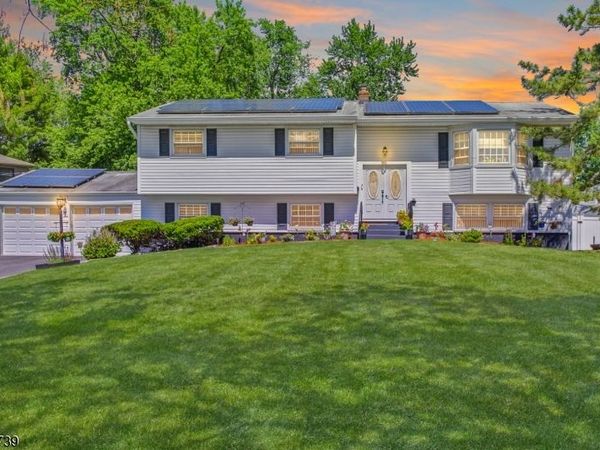 7 Vauxhall Rd, East Brunswick, NJ 08816