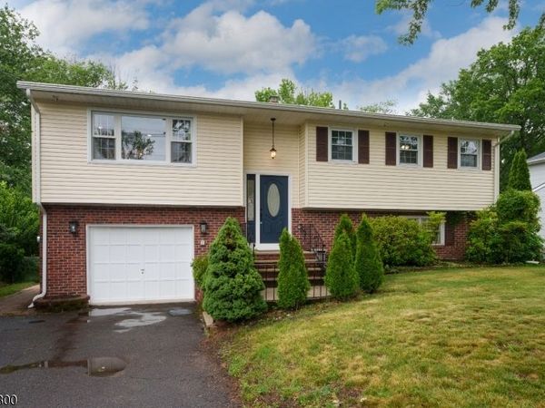 2025 Oak Tree Rd, Edison, NJ 08820