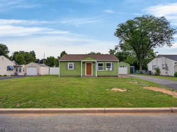 309 Stelko Ave, Lopatcong, NJ 08865