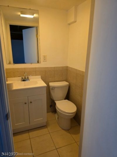98 Craske St, Woodbridge, NJ 07095 Main Photo