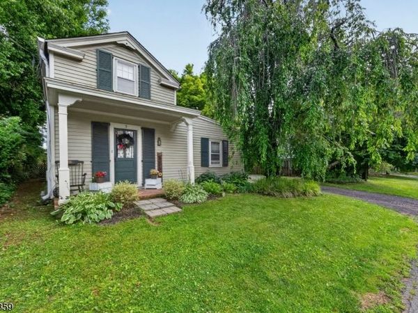 3 Union St, Franklin, NJ 08528