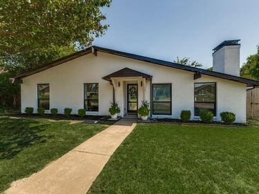 6716 Roundrock Road , Dallas, TX 75248