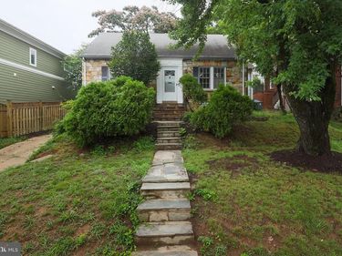 4827 16TH ROAD N, ARLINGTON, VA 22207