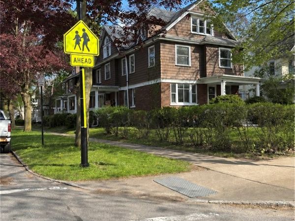 7 Milburn , Rochester, NY 14607