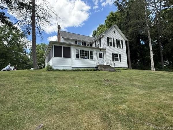 4073 Route 9W , Saugerties, NY 12477
