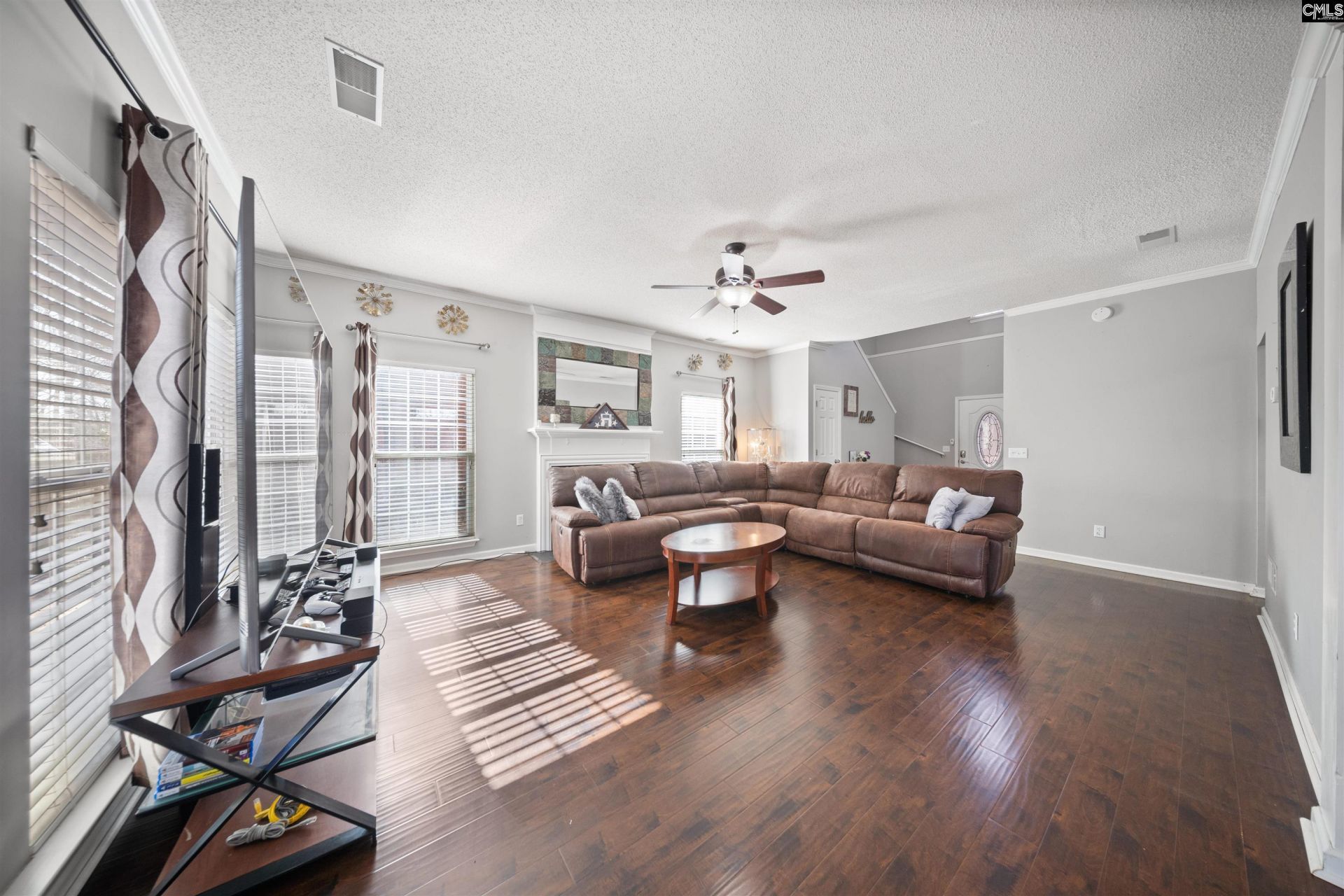 820 Neighbor Lane  Photo 6