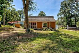 1060 Carolina Lane  photo 4