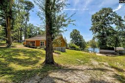 1060 Carolina Lane  photo 4